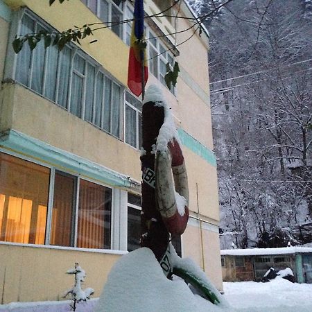 Apartament Slănic-Moldova エクステリア 写真