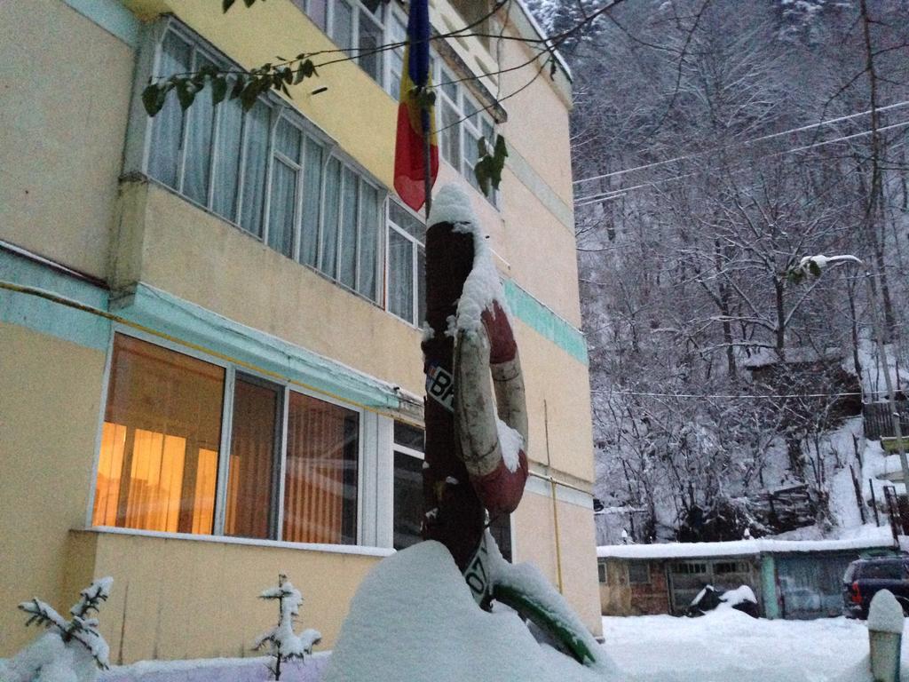 Apartament Slănic-Moldova エクステリア 写真